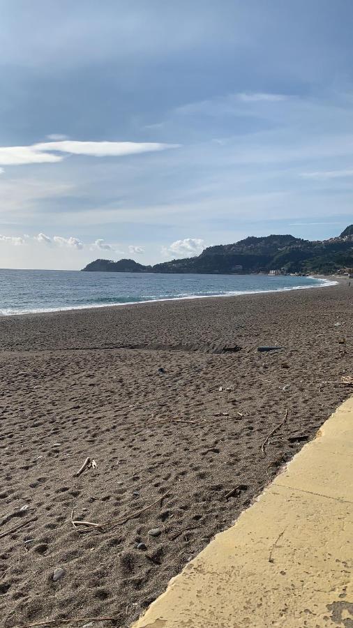 Apartament Family House Letojanni Taormina Zewnętrze zdjęcie