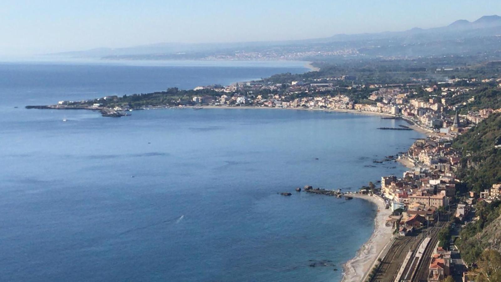 Apartament Family House Letojanni Taormina Zewnętrze zdjęcie